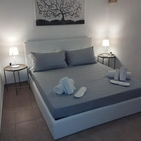 Semesterbostad Dimora White *